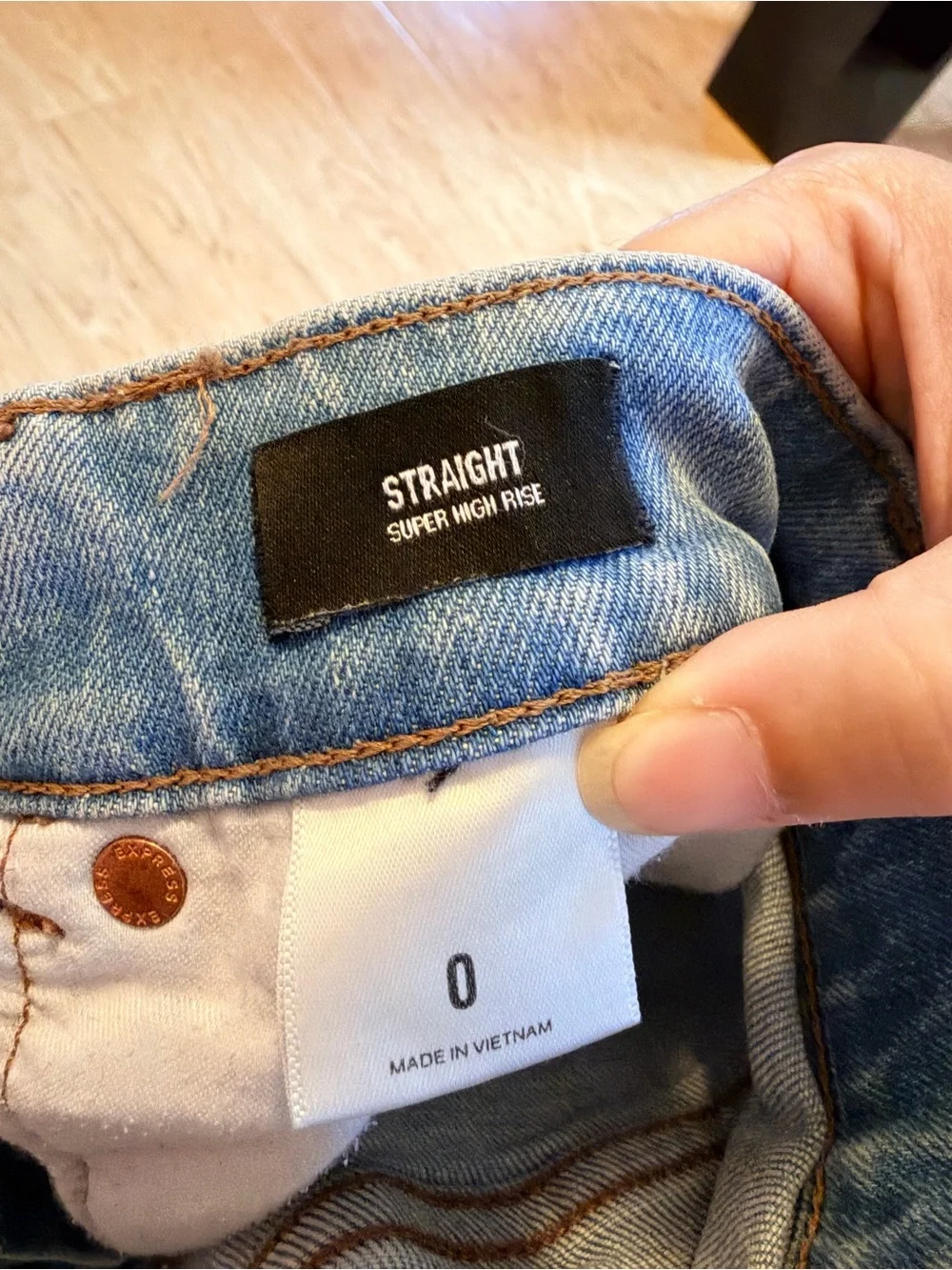 Women’s Express Light Blue Straight Leg Jeans